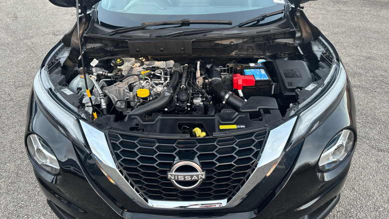 Nissan Juke 1.0 DiG-T 114 N-Connecta 5dr DCT Petrol Hatchback